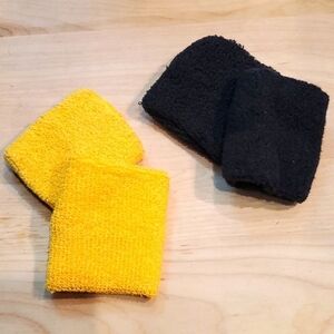 🍋 VINTAGE PAIR OF SWEAT BANDS